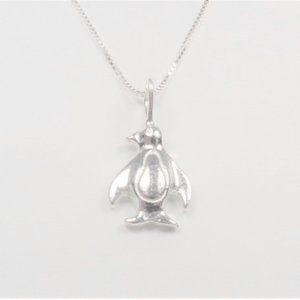 .925 SS ARTIC PENGUIN BIRD ICE ANIMAL NECKLACE